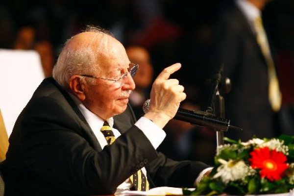 necmettin_erbakan_baskan