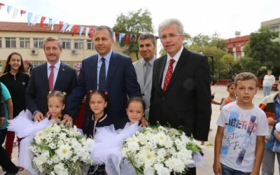 sahinbey-belediyesinden-20-bin-ogrenciye-canta-ve-kirtasiye-destegi-1443790421-14919039160